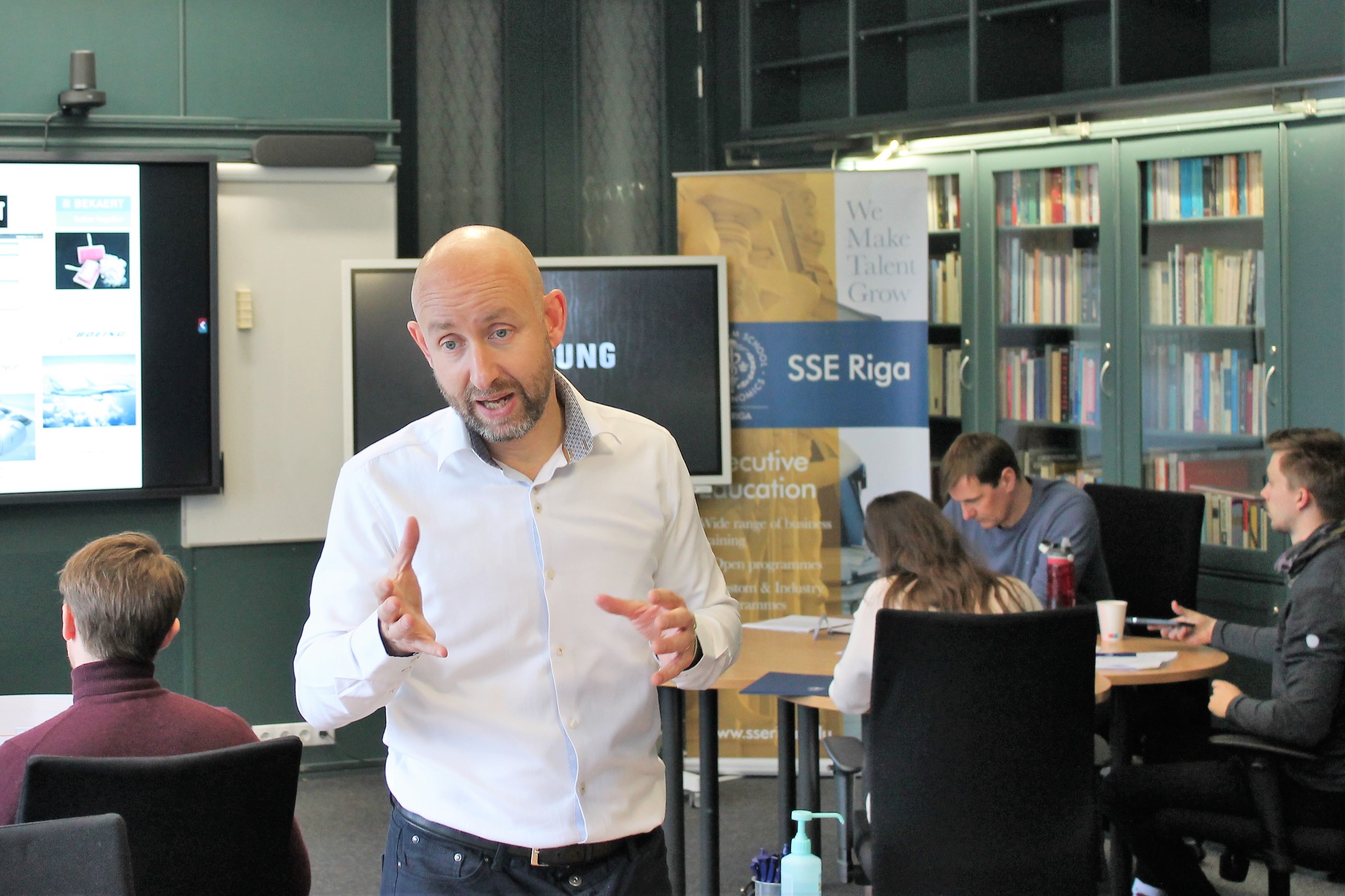 Executive Education Intro inar Strategic Customer Management